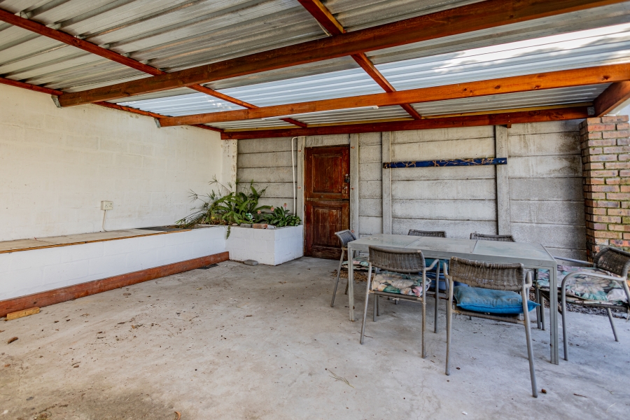 3 Bedroom Property for Sale in Ruyterwacht Western Cape